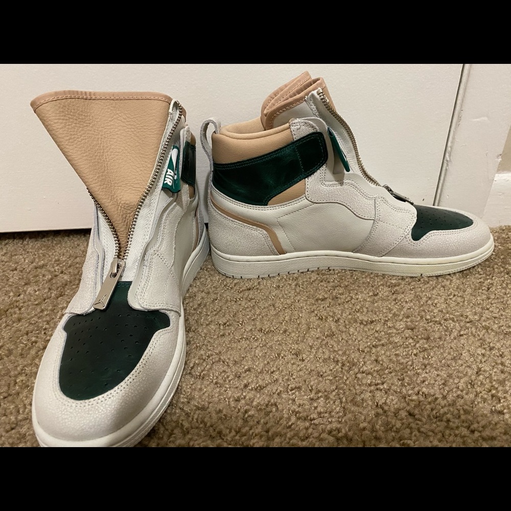 Nike Jordan - Picture 2 of 5
